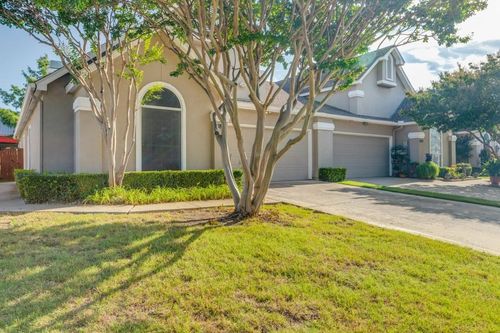 8801 Holly St, Frisco, TX, 75034-5591 | Card Image