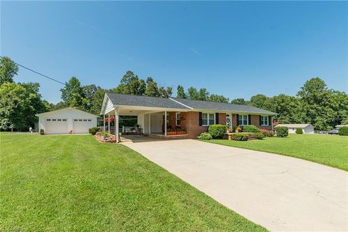 420 Sawyersville Road, Asheboro, NC, 27205 | Card Image