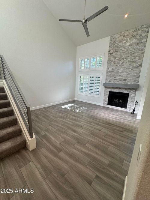 7960 E Pepper Tree Ln, Scottsdale, AZ, 85250-7950 | Card Image