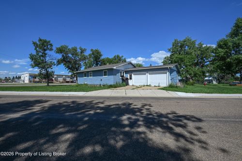 366 2nd Ave Nw, Killdeer, ND, 58640-4108 | Card Image