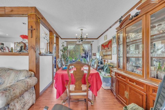 1960 148 A Street, House other with 4 bedrooms, 2 bathrooms and 3 parking in Surrey BC | Image 5