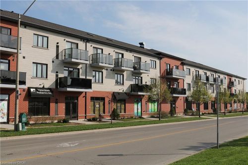 312-170 Rockhaven Lane, Waterdown, ON, L8B1B5 | Card Image