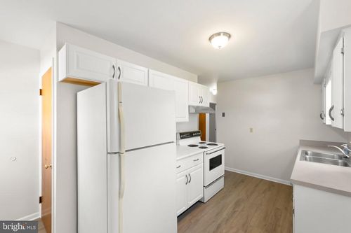 445 Royal St, WINCHESTER, VA, 22601-4243 | Card Image