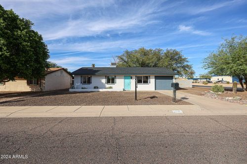 4352 E Grovers Ave, Phoenix, AZ, 85032-1729 | Card Image