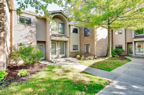 42481 Lilley Pointe Dr, Canton, MI, 48187-3803 | Card Image