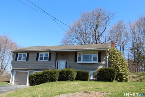 32 Lexington Cir, Newington, CT, 06111-5240 | Card Image