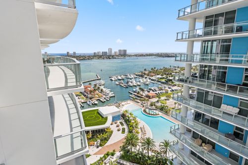 1823-220 Lake Shore Dr, Lake Park, FL, 33403-3584 | Card Image