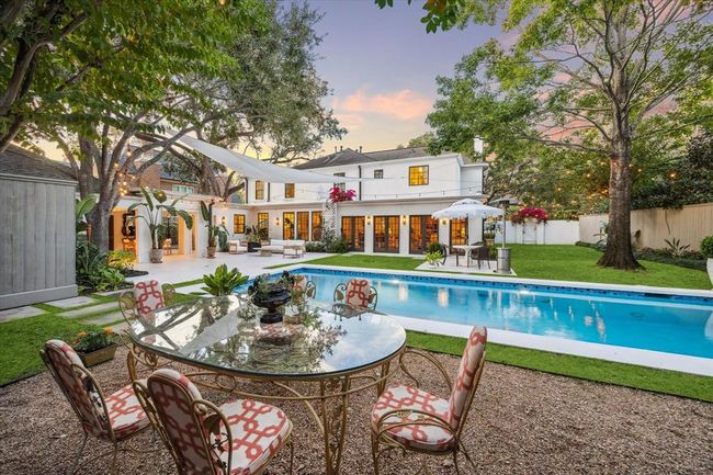 2129 Brentwood Dr, House other with 3 bedrooms, 5 bathrooms and 2 parking in Houston TX | Image 35