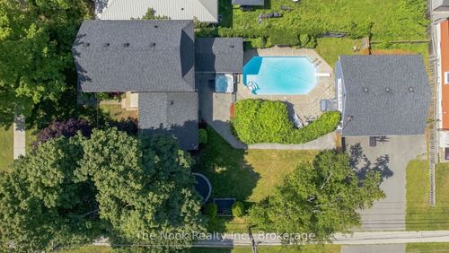 264 Bennet St, Peterborough, ON, K9H5B9 | Card Image