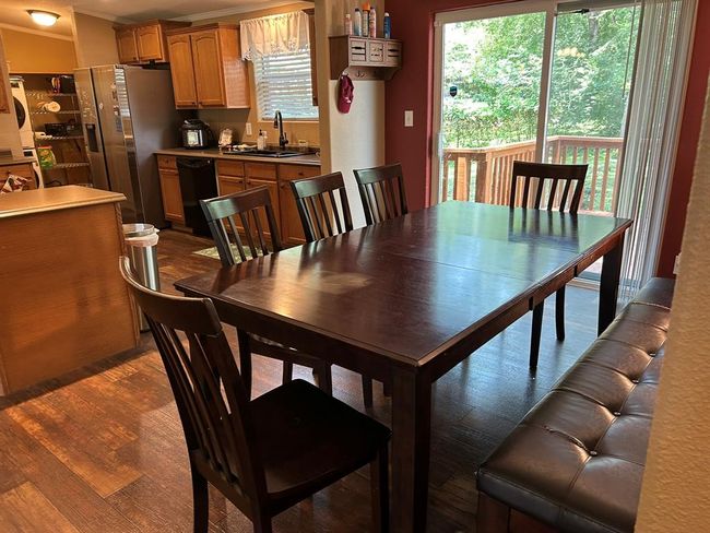 Kitchen/Dining Combo | Image 16