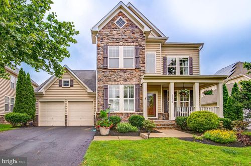 23372 Minerva Dr, BRAMBLETON, VA, 20148-6877 | Card Image