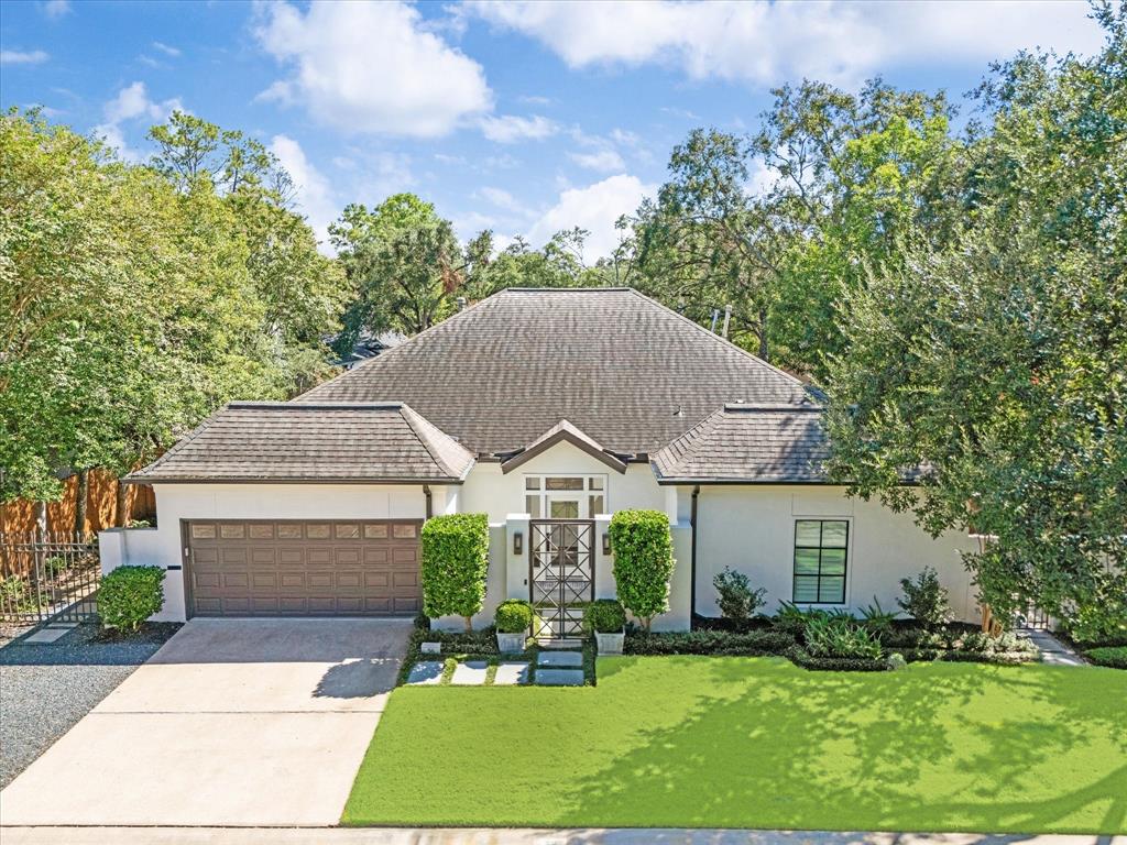 Broad Oaks Dr, Houston, TX 77056