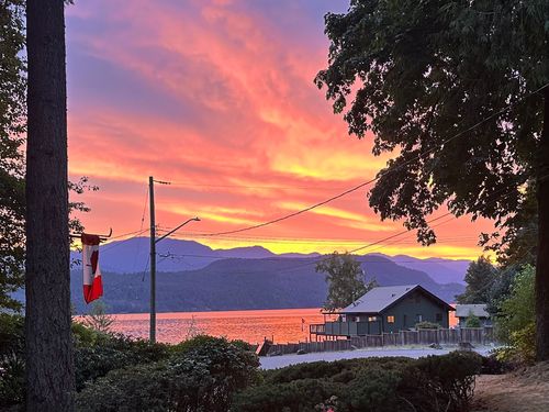 7388 Rockwell Pl, Harrison Hot Springs, BC, V0M1K0 | Card Image