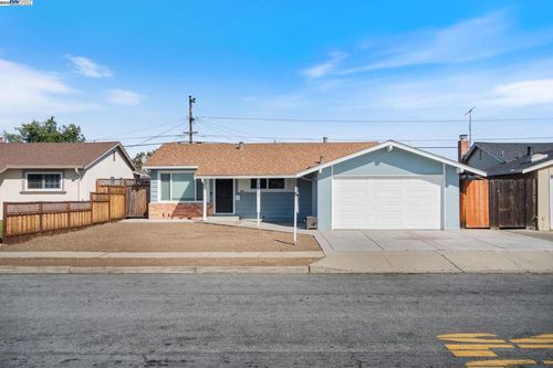 4643 Sloan St, Fremont, CA, 94538-1923 | Card Image