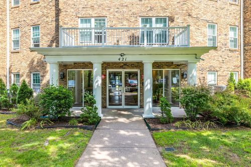 unit-312-421 Tolland St, East Hartford, CT, 06108-2518 | Card Image