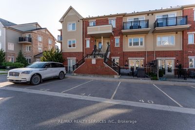 284 - 250 Sunny Meadow Blvd, Condo with 3 bedrooms, 3 bathrooms and 2 parking in Brampton ON | Image 3