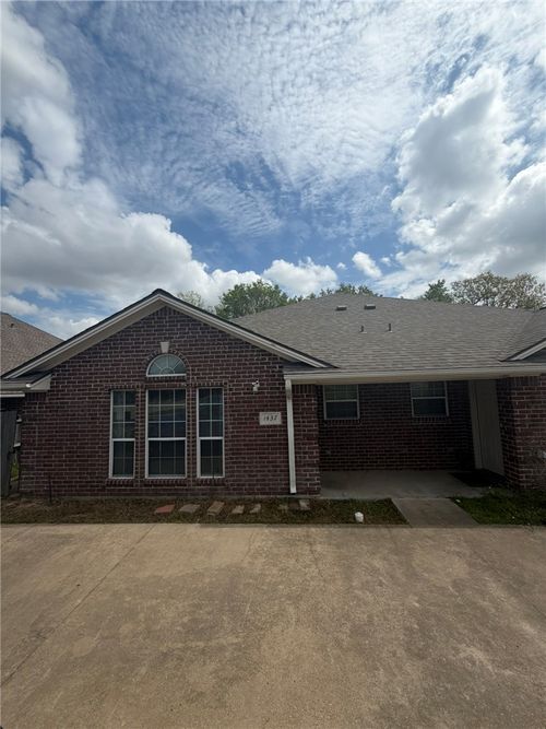 1437 Western Oaks Ct, Bryan, TX, 77807-1709 | Card Image