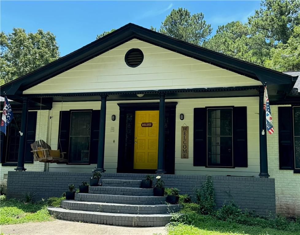 Richards Dr, Snellville, GA 30039