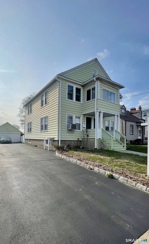 25 Clover St, Stratford, CT, 06614-5250 | Card Image