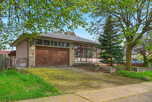 84 Ardglen Dr, Brampton, ON, L6W1V6 | Card Image