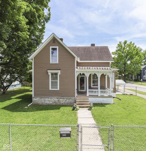 409 E Washington St, Martinsville, IN, 46151-1655 | Card Image