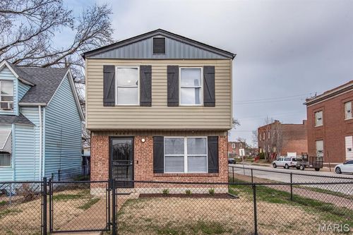 4267 Fair Ave, Saint Louis, MO, 63115-3030 | Card Image