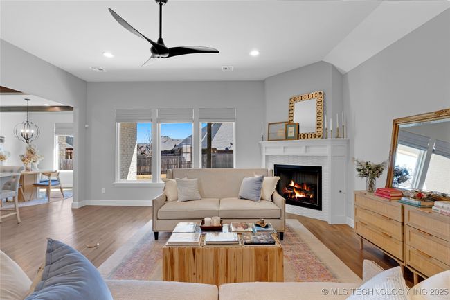 442 E 127 Th Pl S, House other with 4 bedrooms, 3 bathrooms and null parking in Jenks OK | Image 14
