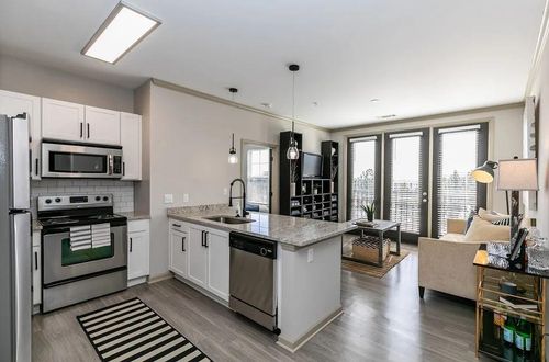 apt-1328-1000 Ashwood Pkwy, Dunwoody, GA, 30338-7516 | Card Image