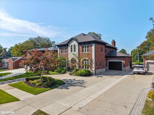 1923 N Vermont Ave, Royal Oak, MI, 48073-4258 | Card Image