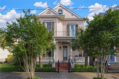 221-23 Pelican Avenue, New Orleans, LA, 70114 | Card Image