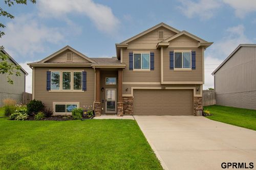 13809 S 42nd Ave, Bellevue, NE, 68123-6273 | Card Image