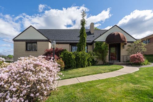 142 Green, Pleasant Hills, PA, 15236 | Card Image