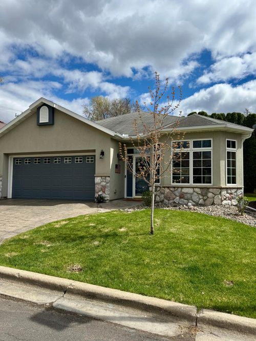 37 Portage Trl, Sauk Rapids, MN, 56379-1157 | Card Image