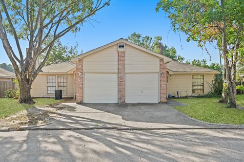 10021 Emerald Creek Dr, Houston, TX, 77070-6126 | Card Image