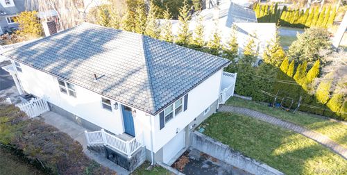 275 Longvue Ter, Yonkers, NY, 10710-2115 | Card Image