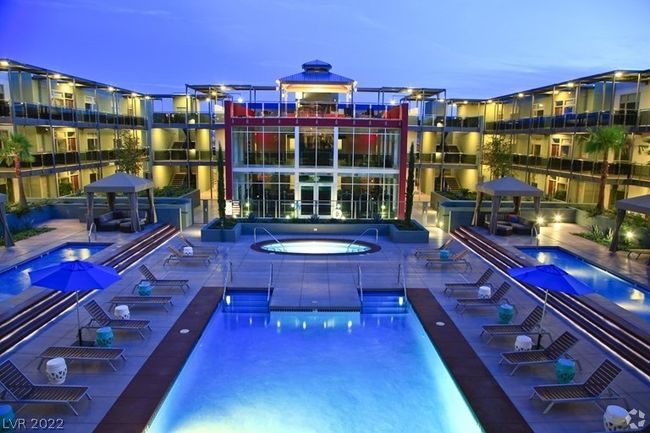 323 - 8925 W Flamingo Rd, Condo with 2 bedrooms, 2 bathrooms and null parking in Las Vegas NV | Image 40