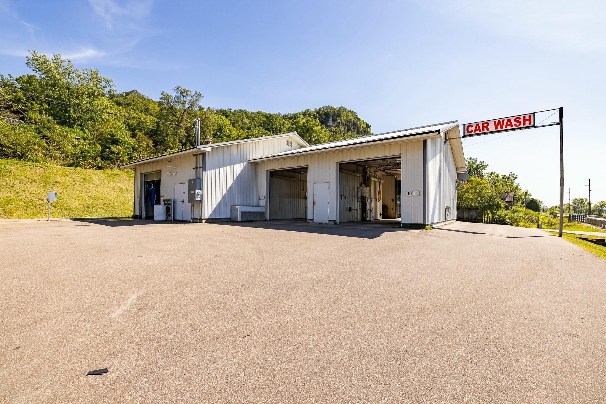 Commercial Sale in Alma 3