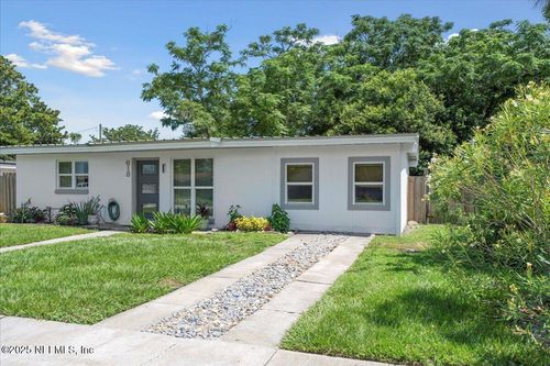 618 9th Ave N, Jacksonville Beach, FL, 32250-4650 | Card Image