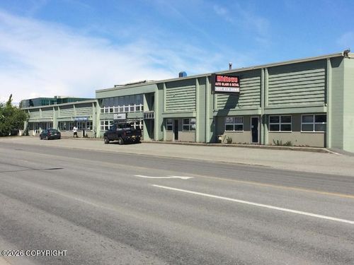 3209-3209 Denali St, Anchorage, AK, 99503-4052 | Card Image