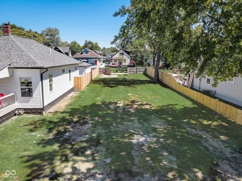 825 N Oxford Street, Indianapolis, IN, 46201 | Card Image