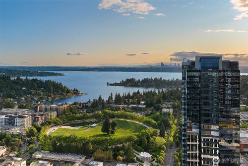 unit-4202-10700 Ne 4th St, Bellevue, WA, 98004-5955 | Card Image