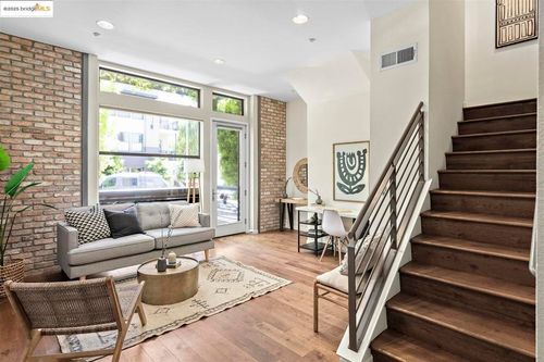 1210 66th St, Emeryville, CA, 94608 | Card Image