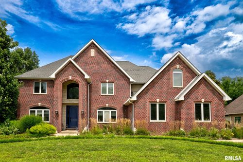 3015 W Pilgrims Way, Peoria, IL, 61615-9411 | Card Image