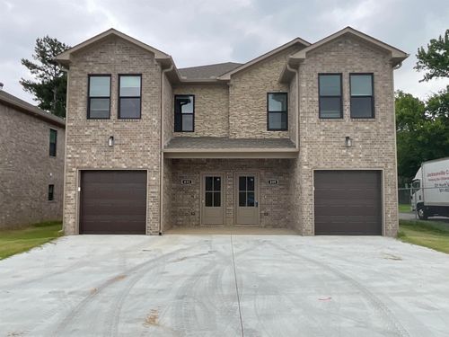 409 &amp; 411 E Center Street, Jacksonville, AR, 72076 | Card Image