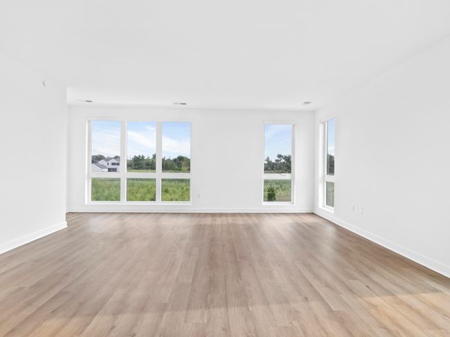 4163 E Hemlock Dr, Condo with 3 bedrooms, 2 bathrooms and null parking in Oak Creek WI | Image 8