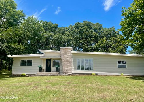 1060 Baxter St, Neosho, MO, 64850-7810 | Card Image