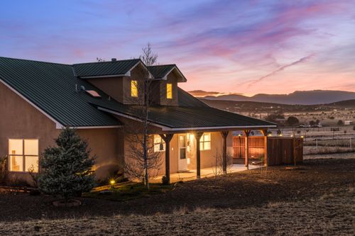 6 Serrania Dr, Edgewood, NM, 87015-9072 | Card Image