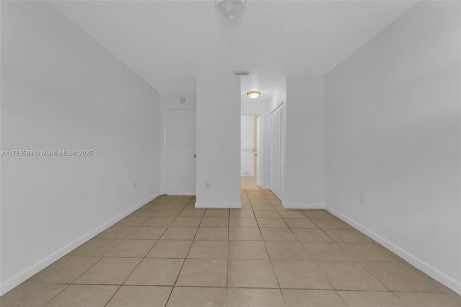 APT-84 - 10375 Sw 154 Th Circle Ct, Condo with 3 bedrooms, 2 bathrooms and null parking in Miami FL | Image 16