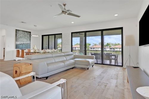 202-15161 Palmer Lake Cir, NAPLES, FL, 34109-9045 | Card Image