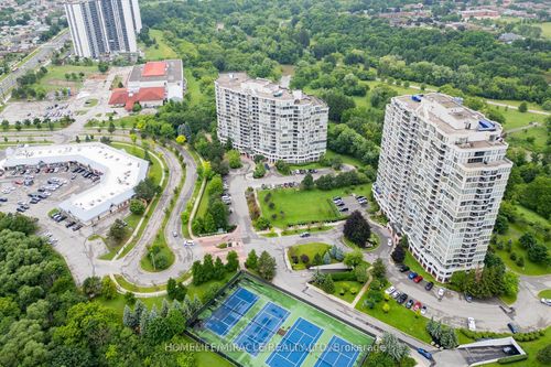 708-5 Rowntree Rd, Toronto, ON, M9V5G9 | Card Image